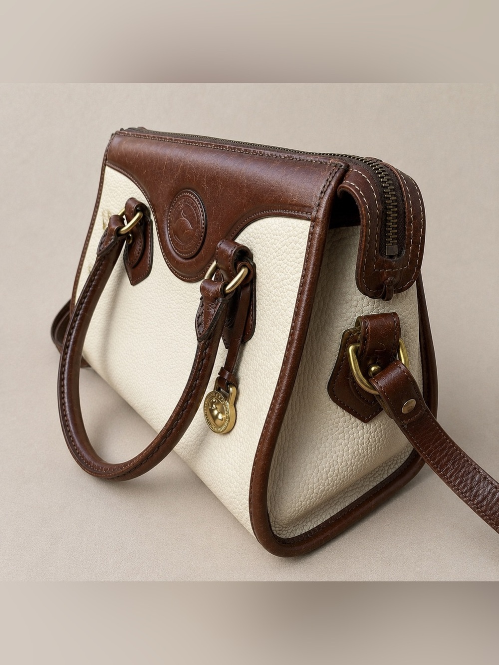 Vintage Dooney & Bourke All Leather Cream/British Tan Satchel Crossbody Bag USA - Picture 4 of 8